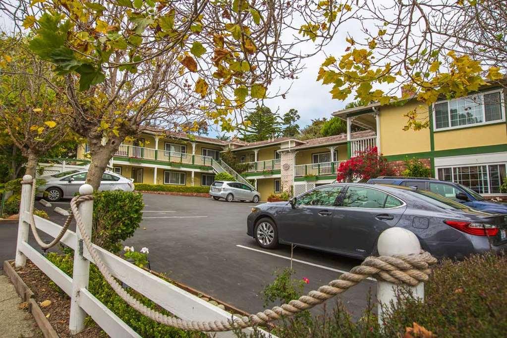 Carmel Inn & Suites Eksteriør billede