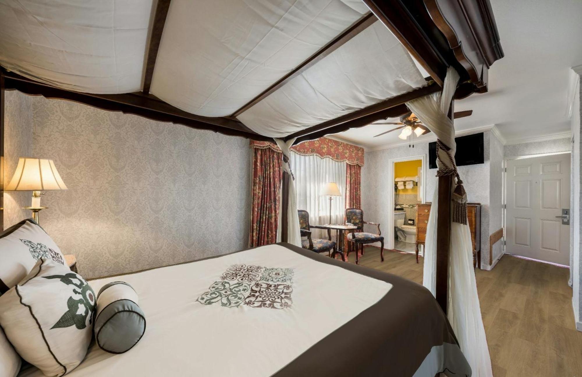 Carmel Inn & Suites Eksteriør billede