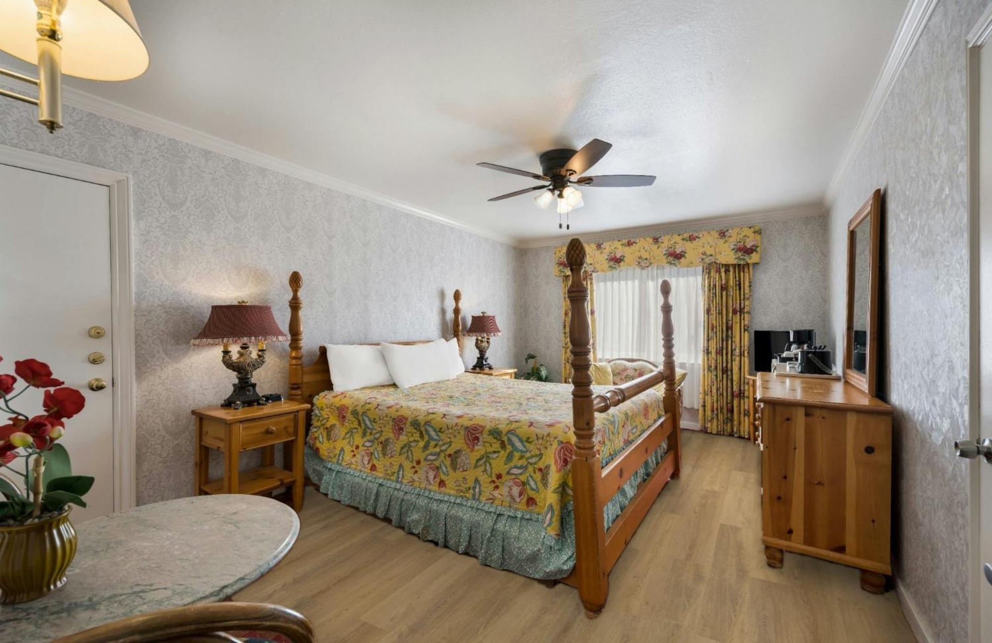 Carmel Inn & Suites Eksteriør billede
